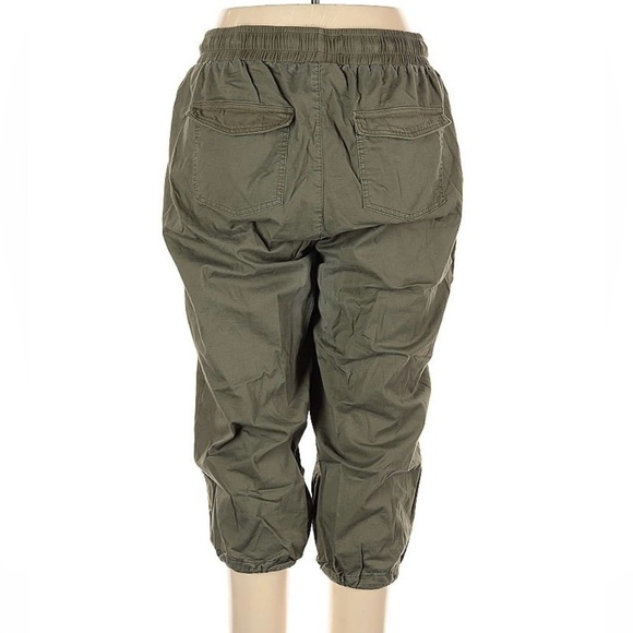 Lane Bryant Olive Cropped Cargo Jogger Pants, Size 18/20 - Picture 2 of 6